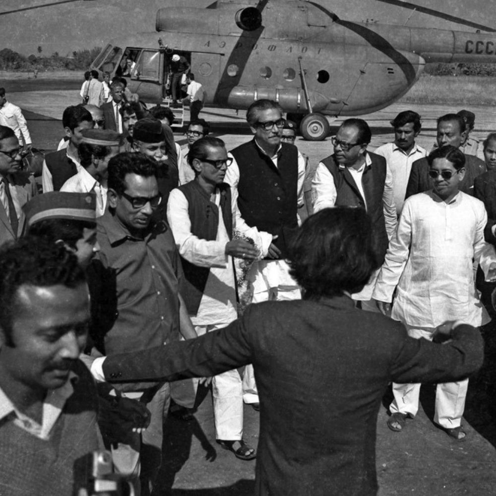 Bangabandhu arrives in Syhet